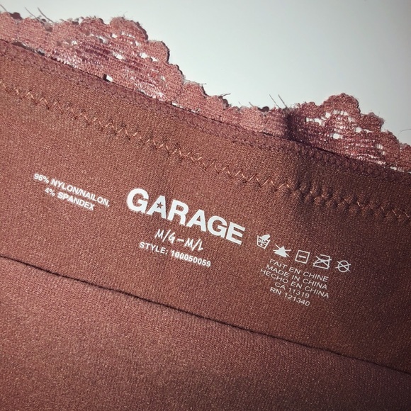 Lace crop top - Picture 3 of 3